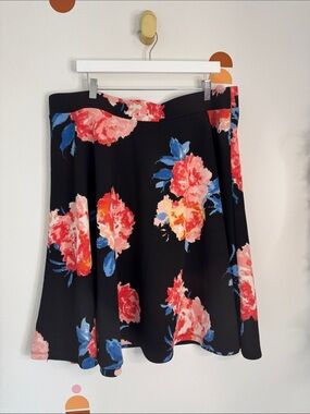 GNW Black Circle Skirt with Pink & Blue Floral Print N0219